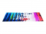 QUADRO, uma (1) placa retangular em material plástico, arte da capa do álbum MDNA, o décimo segundo álbum de estúdio da cantora Madonna, lançado originalmente em 2012, apresenta ranhuras, medindo 45x136cm.