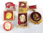 Vintage Coleção, Decoração, Lote contendo 6 Pins Soviéticos de Lênin, em alumínio, esmaltado e folheado a ouro. Comemorativos do Navio Cruzador Aurora famoso papel na revolução Outubro de 1917; 27 Congresso Soviético que foi o Último Congresso antes da Perestróica, todos originais de época