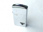 Vintage Aeronáutica/ Aviação, Coleção, Decoração, Isqueiro Zippo Estreito, Original americano, Personalizado FAB, SEM USO. Faiscando, barbante sem uso. Modelo estreito, medindo 3,7 x 3cm