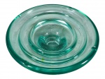 VIDRO, um (1) cinzeiro redondo, confeccionado em vidro na tonalidade verde, gravado VIFOSA ISOLADORES, medindo 20cm.