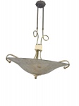 LUSTRE, um (1) lustre para três lâmpadas confeccionada em metal dourado, corpo cinzelado em gomos com frisos ladeados, haste retorcida, cúpula em pasta de vidro marmorizado, medindo 73x49cm.