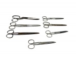 CUTELARIAS, lote com sete (7) tesouras de costura confeccionadas em ferro/aço de modelos, tamanhos e marcas distintas, vendidas no estado da foto, algumas com sinais de oxidação, medindo 20cm e menor 15cm.