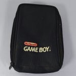 Antiga case de ziper do Nintendo Game Boy em perfeito estado