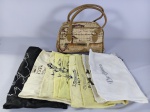 Bolsa com alça feminina e diversas bolsas de pano