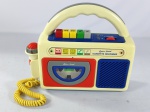 Antigo gravador de fita cassete vintage, da marca Fisher-Price modelo CT-75 da década de 80, item não testado