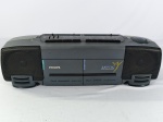 Antigo rádio gravador Philips Moving Sound dos anos 90, toca rádio AM/FM e fitas cassete, item liga ao por na tomada porém não testamos suas funcionalidades