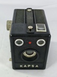Câmera fotográfica Kapsa, da década de 50, com lente de 110m toda feita com baquelite (câmeras de coleção adquirida por nós, não testada após aquisição).