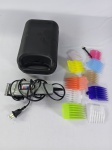 Kit de máquina de cortar cabelo com pentes guias colorido. Da marca visage.