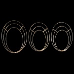 Conjunto com 3 suportes para travessa de formato oval em metal prateado. 20 x 32 cm e 20 x.28 cm.