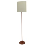LAMPE & DOMINICI - Luminária de pé com design minimalista, caracterizado por uma base e haste em madeira e uma cúpula oval em material sintético de  tom claro. 160 x 38 x 16 cm.