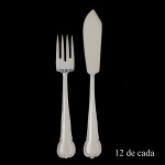 Conjunto de 24 talheres para peixe em metal prateado, sendo: 12 garfos e 12 facas.