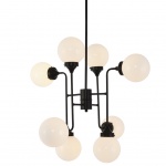 Original luminária de teto para 8 luzes. Estrutura tubular em metal preto, construída com segmentos retos entrecruzados e rematados por globos em cristal acetinado. 170 x 71 cm.