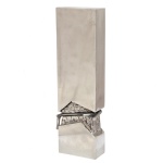 NICOLAS VLAVIANOS (Atenas, 1929) - Sem Título. Escultura em aço. Tiragem 4/10; Ass. e datado 78, no verso. 38 x 11 x 5 cm.