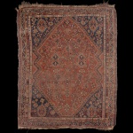 Tapete medindo 142 x 115 cm.