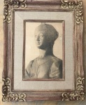 PORTINARI, CÂNDIDO. RETRATO DE BEATRICE PORTINARI SOB REGISTRO FCO 454 CR 3. Reproduzida no catálogo Raisonne VOL. I À PÁG. 93. Raríssima e muito importante obra, DÉCADA DE 1920 de suma importância. Desenho à carvão sobre papel assinado e datado na metade inferior a esquerda PORTINARI 10 DE MAIO 1920 E. NACIONAL DE B. ARTES RIO conforme informações do RAISONNE esse trabalho foi realizado durante o período de Cândido Portinari na ESCOLA NACIONAL DE BELAS ARTES. Apresenta autenticação e inscrições de MARIA PORTINARI DN 367 E Nº 475. Nesta importantíssima obra se nota toda a FORÇA e GENIALIDADE desse artista maior CÂNDIDO PORTINARI em toda a sua fatura. Participou de exposição na década de 1970, participou recentemente de grande e importantíssima exposição PORTINARI CÂNDIDO PORTINARI NO CÍRCLO DE LUZ NA ASA DO SOL com curadoria de JACOB KLINTOWITZ onde está reproduzida à pág. 72 de portentoso catálogo. Apresenta informações complementares no referido catálogo que participou das exposições 5ª BIENAL DE SÃO PAULO, MAM SP EM 1959 E PORTINARI GALERIA PRAÇA ROOSVELT SÃO PAULO EM 1970. A obra dispensa comentários. Peça para museu, Pinacoteca, para enriquecer qualquer grande acervo ou coleção. Medidas 50 x 33 cm.