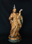 Brasil Séc. XVIII/XIX. Magnífico e excepcional SÃO JOSÉ com NOSSO SENHOR JESUS CRISTO. Rica representação elaborada em único bloco de madeira com riqueza de entalhes. Apresenta rica policromia em excepcional estado de conservação. Apresenta-se segurando ternamente NOSSO SENHOR JESUS CRISTO em seu braço esquerdo, também em excepcional qualidade de entalhe. NOSSO SENHOR JESUS CRISTO apresenta-se em graciosa posição com os braços estendidos. A imagem possui duas antigas coroas de prata, rico panejamento com magnífico acabamento à ouro brunido. Medidas aprox. 64 cm de altura total com coroa, base aprox. 24 x 17 cm. Item de coleção dificílimo de se encontrar em tal estado de conservação. Obra já enviada ao IPHAN.