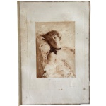 Antiga gravura não emoldurada representando Lage dor por Ch. Chaplin do salão de arte de 1890, medindo 32x22cm.