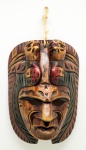 COLECIONISMO - Bela máscara tribal em madeira policromada. Med. 27x18 cm.