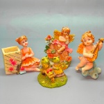 DIVERSOS - Bibelôs, lote de 4 bibelôs em resina diversos. Maior 9 cm e menor 5 cm.