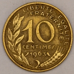 Numismática, FRANCE. Uma Moeda 10 Centimes 1964