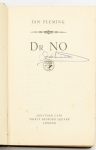 Livro: FLEMING, Ian. `Dr. NO`, 1ª edição. London: Jonathan Cape, 1958; 256p. Cartonado. Assinatura de posse na fl. de rosto.