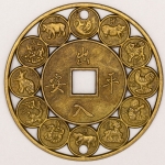 Numismática, China moeda chinesa feng-shui amuleto da sorte, fortuna e prosperidade. Bronze. 44mm. 