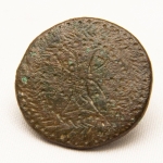 Botão secular possivelmente entre os séculos XII - XV. 24mm. 