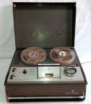 ANTIGO GRAVADOR DE ROLO MARCA GRUNDIG TK 145 DE LUXE. FUNCIONANDO.