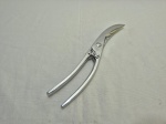 Tesoura para corte de aves em aço inox Mundial. Medindo 25cm de comprimento.