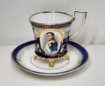 Xicara de Café em porcelana -  Francesa  - RETRATO PINTADO (Napoleão)  - Xicara 6,5 cm ; Pires 11,5 cm- (SA4)