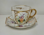 Xicara de Café em porcelana -  Alemã - MEISSEN - Xicara 5,5  cm ; Pires 10 cm- (SA17)