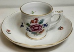 Xicara de Café em porcelana -  Hungara - HEREND  - Xicara 5  cm ; Pires 11,5 cm- (SA37)