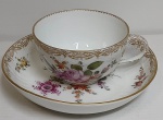 Xicara de Chá em porcelana -  Alemã - KPM BERLIM  - Xicara 5 cm ; Pires 10,5 cm- (SA43)