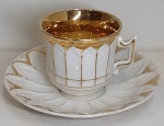Xicara de Café em porcelana -  - BORDA DE OURO - Xicara 5 cm ; Pires 11,5 cm- (SA45)