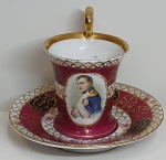 Xicara de Café em porcelana -  Francesa  - RETRATO PINTADO (Napoleão)  - Xicara 6 cm ; Pires 10 cm- (SA49)