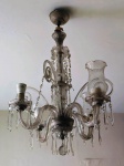 Lustre de cristal de 5 tulipas , faltando algumas peças . No estado .(ROD6)