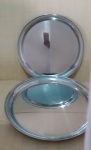 LOTE COM 02 BANDEJAS  EM INOX - SENDO 01 BANDEJA MEDINDO 45 CM - MENOR 40 CM.