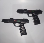 SUNWIND  2 PISTOLAS A PILHA - NÃO TESTADA - MEDIDAS DA CAIXA 51 X 18 X 8 CM