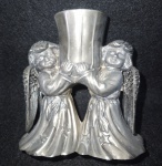 BELÍSSIMO CASTIÇAL EM METAL PRATEADO 2 ANJOS - MEDINDO 9 X 9 CM