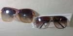 LOTE COM 02 ÓCULOS DE SOL- FEMININO - ARMAÇÃO EM ACRÍLICO - NO ESTADO