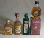 - LOTE COM 04 BEBIDAS MINIATURAS - THE BREEDERS CHOICE - AMARETTO - DIMPLE -PASSPORT - NO ESTADO