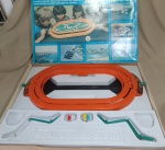 TROL - BRINQUEDO DE CORRIDA - MOTOS COMPETIÇÃO 1000 MILHAS - MEDIDAS DA CAIXA 53 X 71 X 9 CM - NO ESTADO