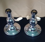 PAR DE BASE PARA ABAJUR - METAL PRATEADO - MEDINDO 22 X 15 CM CADA - SEM USO - NÃO TESTADOS