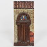 ARTE POPULAR, uma (1) talha em madeira maciça, policromada, representando porta de casa, possui apliques variados, assinada TARCÍSIO no CID, localizado RIO e datado 77, para fixação em parede, medindo 13 x 30 cm, vide foto.