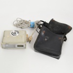 FOTOGRAFIA, uma (1) câmera fotográfica, marca WERRA 3, Alemanha Comunista, anos 50, capa em couro, usada, não testada e sem garantia, vide foto.