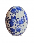 Ovo em porcelana oriental azul e branca com florais. Medidas: 11cm