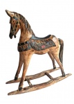 Grande cavalo esculpido em bloco de madeira ricamente policromado. Medida 41x45cm.