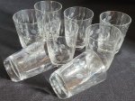 8 copinhos p/ aperitivo/licor em cristal translúcido e lapidados flores estilizadas em baixo relevo