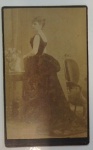 Foto em cartão período império Marieta Bisavó. Med. 13cm x 22cm