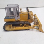 Qualquer duvida entrar em contato pelo whatsaap: 11948723970 ou pelo nosso email: loucoporantiguidades@gmail.com. OBS: A sua participação em nosso leilão ajuda em causas animais.